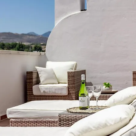 Dn11-2 Bedroom Close To Puerto Banus Marbella