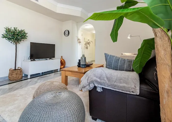 Dn11-2 Bedroom Close To Puerto Banus *