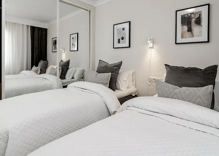 Apartment Dn11-2 Bedroom Close To Puerto Banus Marbella