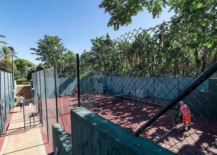 Dn11-2 Bedroom Close To Puerto Banus Marbella