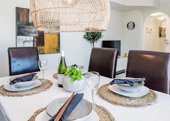 Dn11-2 Bedroom Close To Puerto Banus *