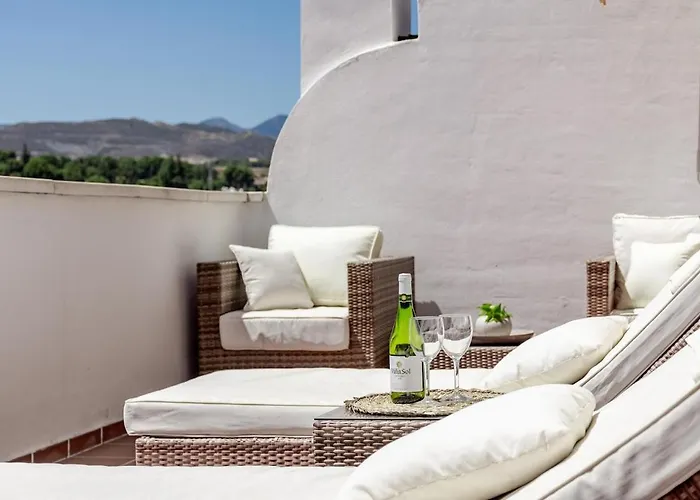 Dn11-2 Bedroom Close To Puerto Banus *